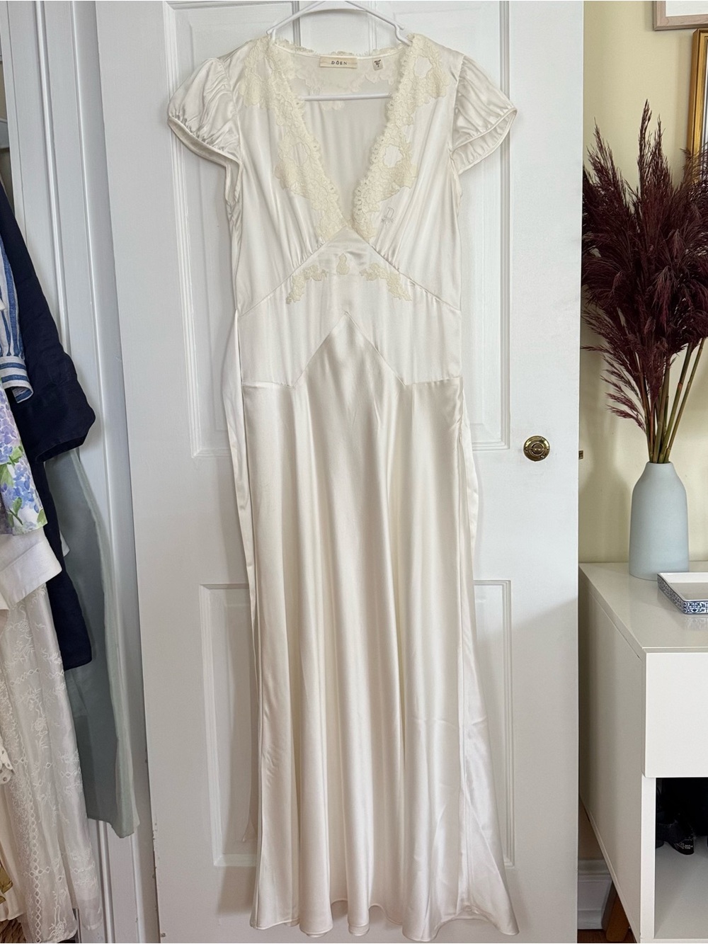 Doen Coraline Silk Midi Dress in Salt - Size Small - Picture 4 of 9
